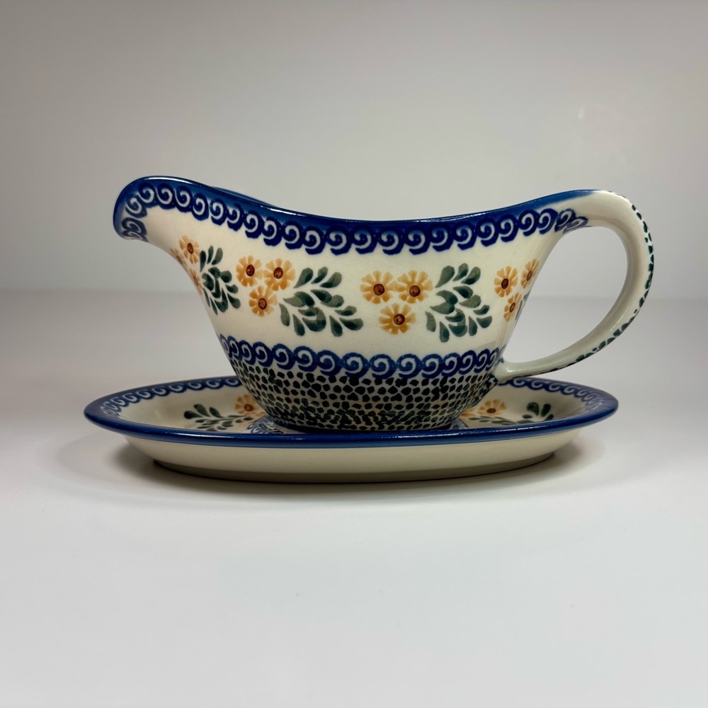 Polish pottery boleslawiec gravy bowl with Saucer Flower Print blue‎ yellow